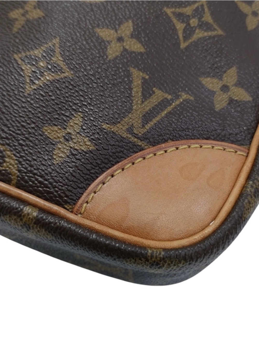 Vintage Louis Vuitton Danube Crossbody Bag - Picture 6 of 9